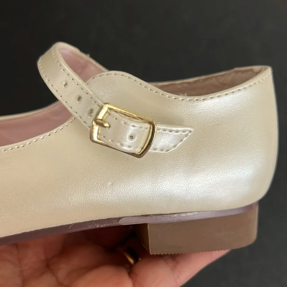 Nina Bonnett Girls beige Leather Shoes size 10.5